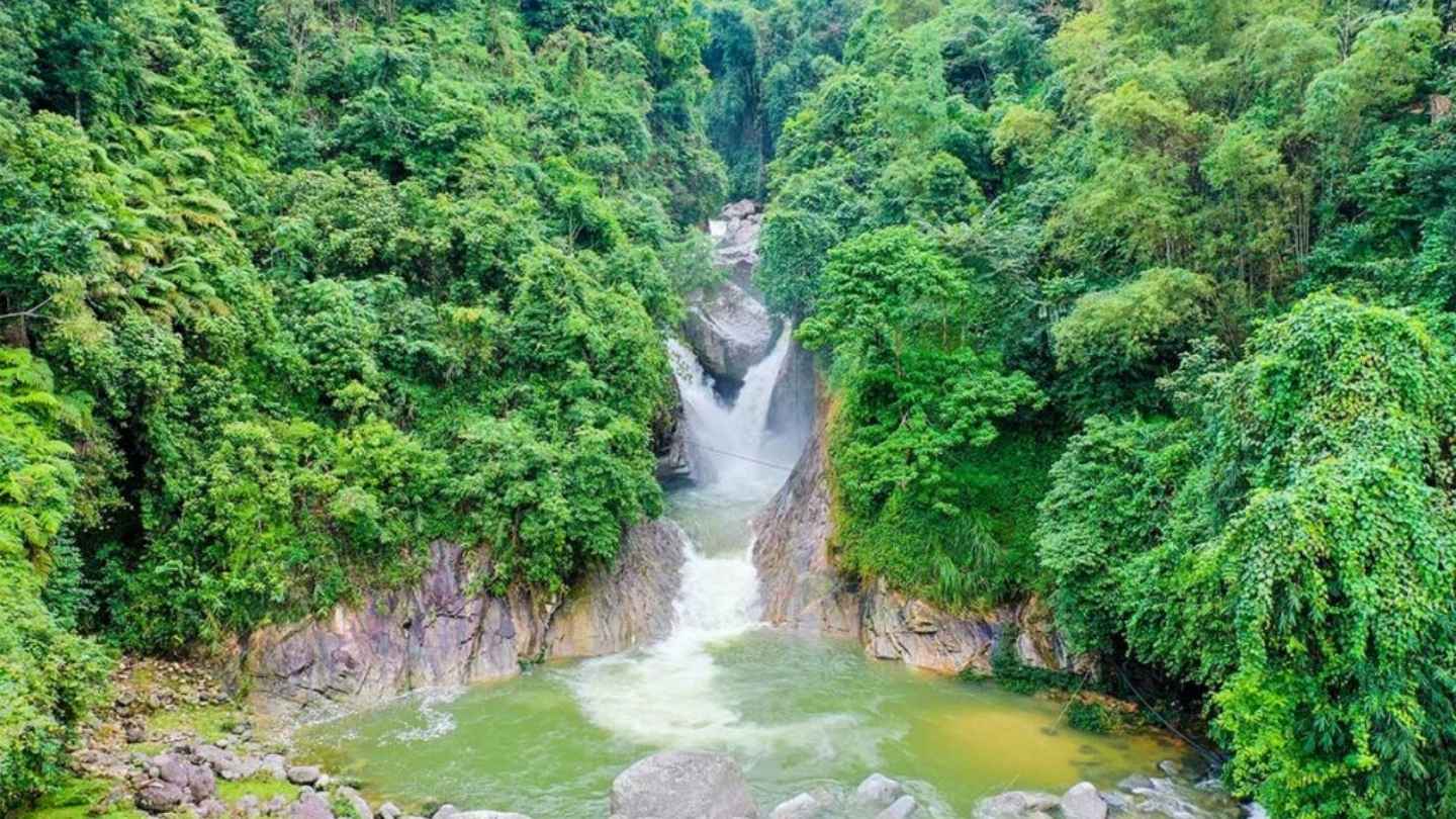 Exploring nature trails around Nam Dam Village