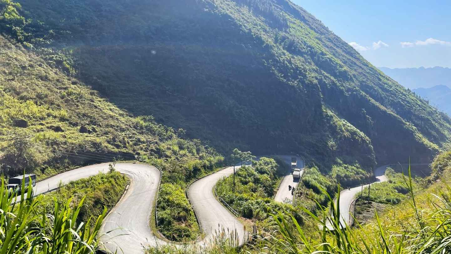 How long does the Ha Giang Loop take in total