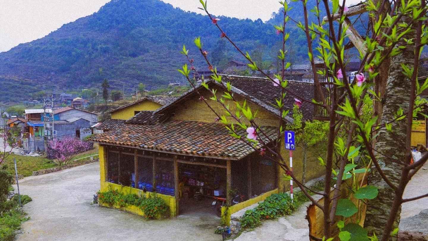 Explore the peaceful beauty of Lo Lo Chai Village