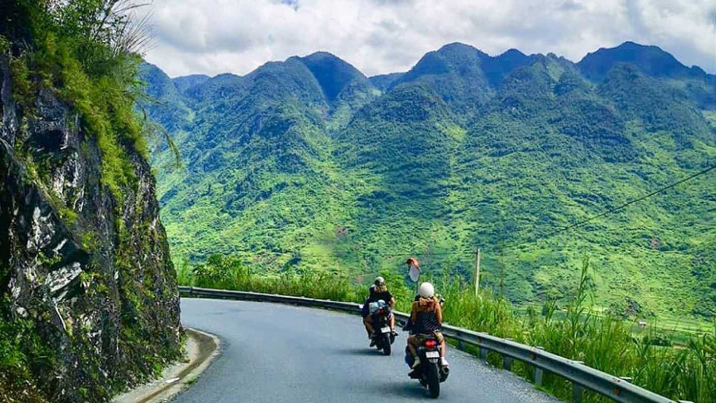 Discover culture while riding the Hanoi to Ha Giang Loop