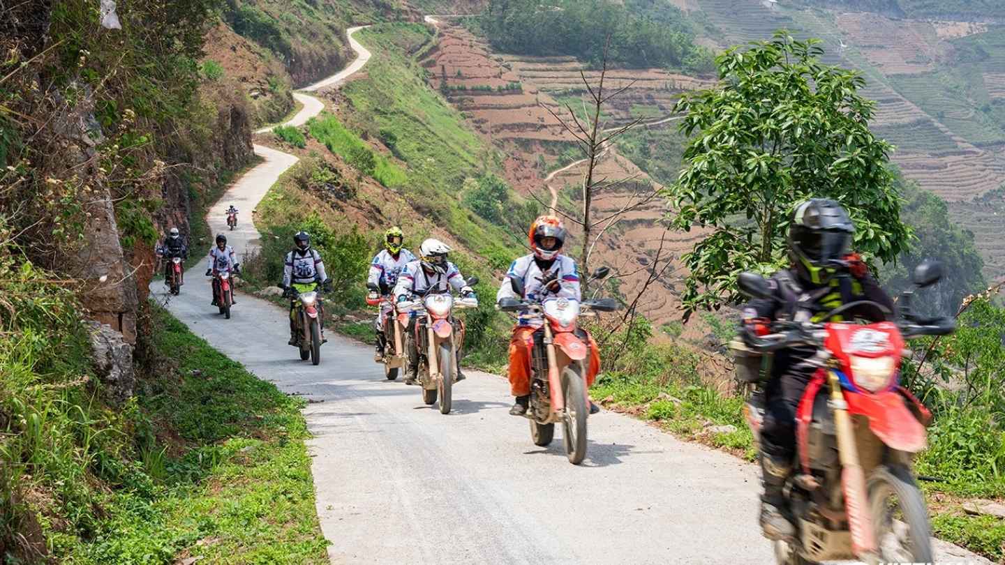 Discover the beauty of Ha Giang Loop September trails