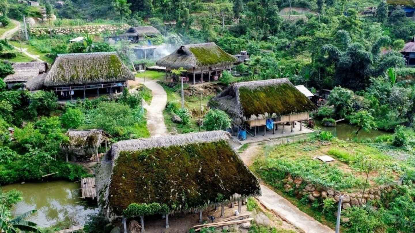 Explore vibrant villages during Ha Giang Loop August