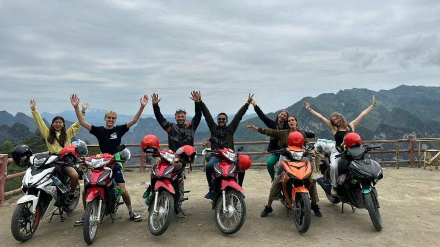 Discover Ha Giang Safari Hostel tours motorbike rental