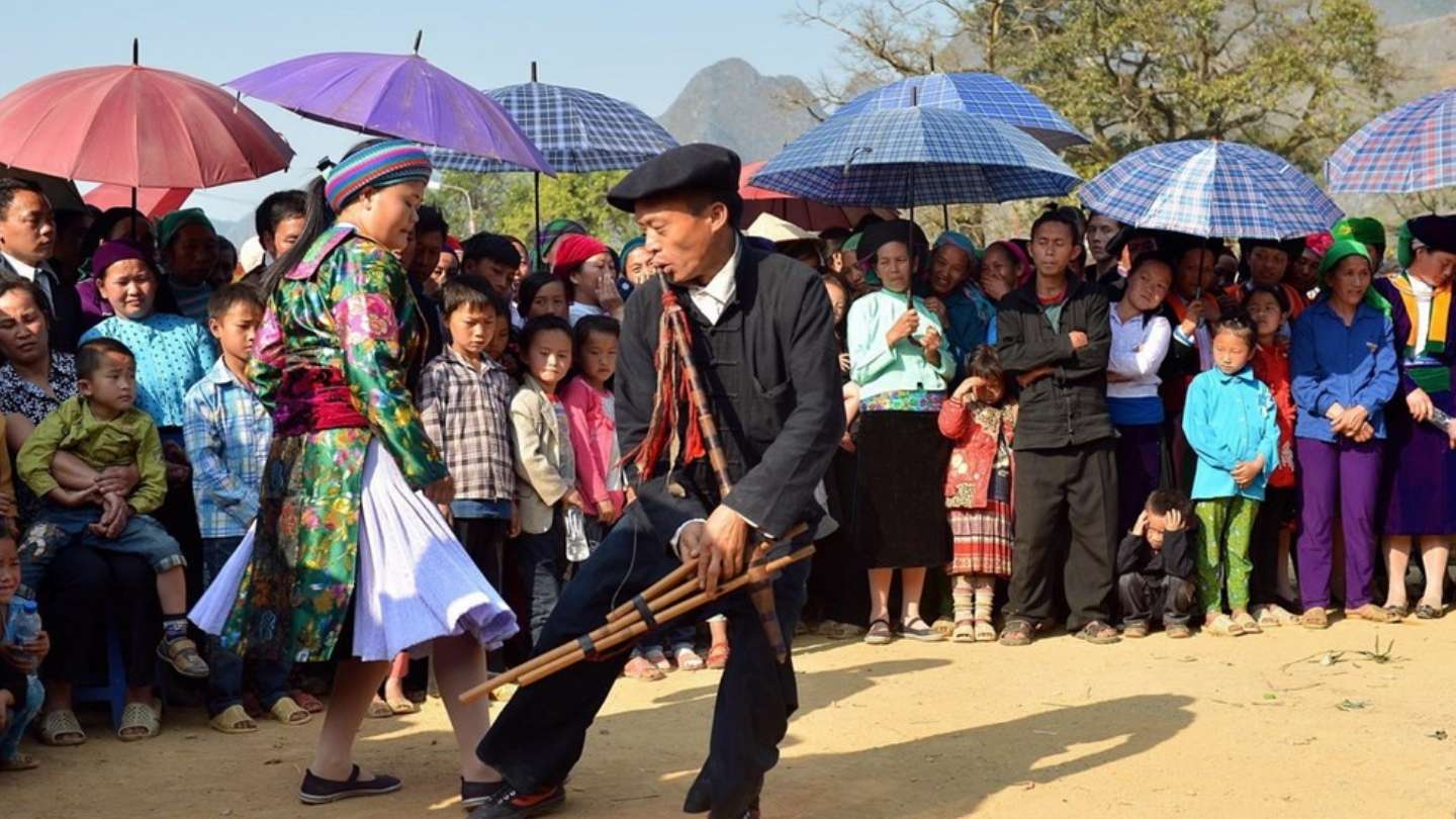 Explore the beauty of Ha Giang Loop March journey