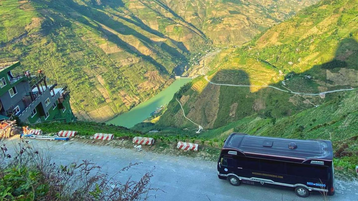 bus from hanoi airport to ha giang