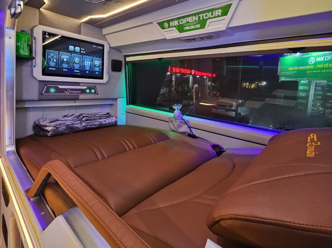 HK Open Tour: Hanoi – Sapa Bus VIP Cabin - Image 14