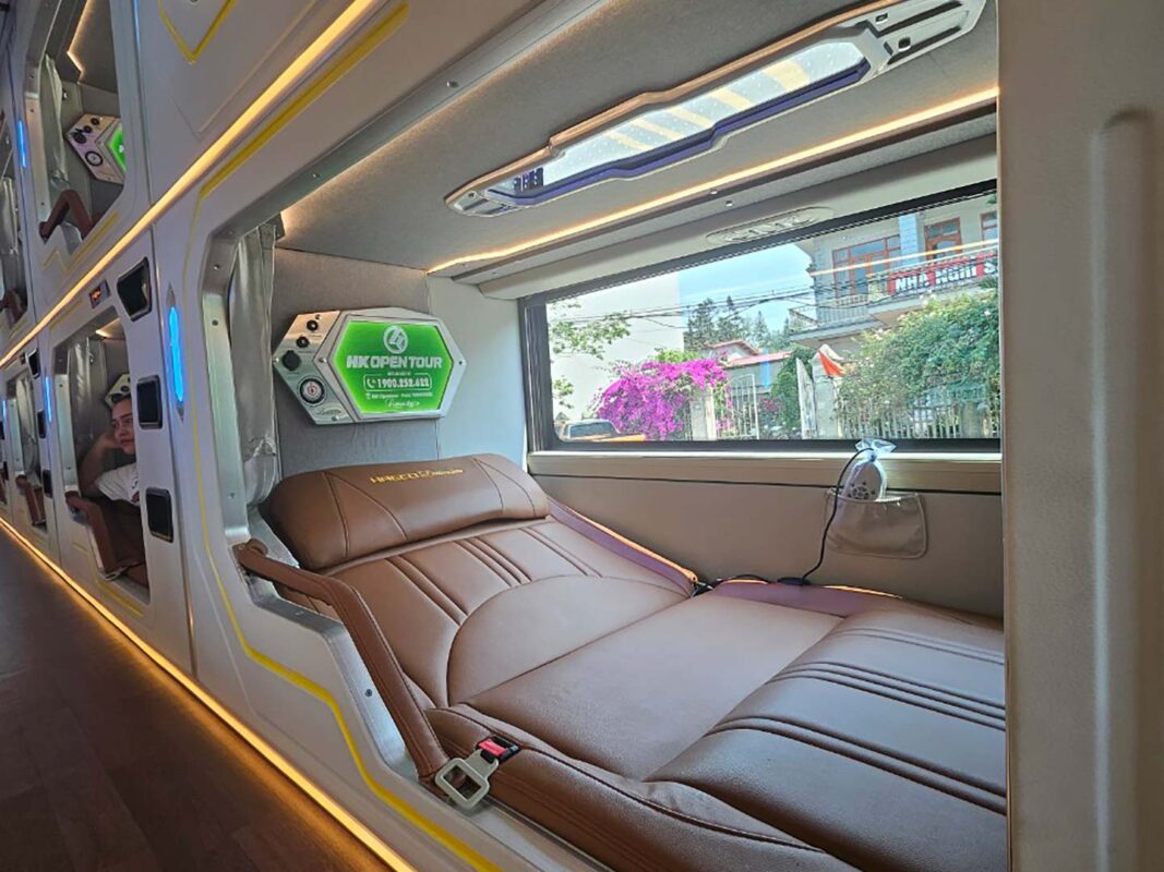 HK Open Tour: Hanoi – Sapa Bus VIP Cabin - Image 3