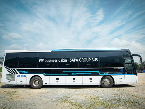 sapa group bus from hanoi to sapa 3 | Ha Giang Nomad