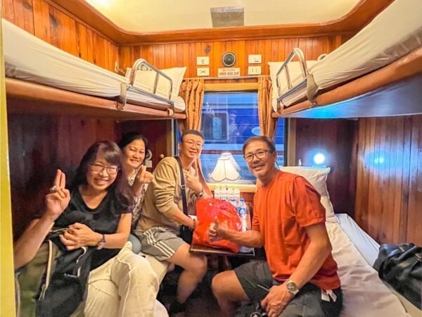 sapaly express train from hanoi to sapa 4 | Ha Giang Nomad