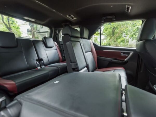 hanoi ninh binh private car 7 seats 2 | Ha Giang Nomad