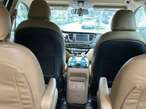 sapa to halong bay private car 4 7 seats 10 | Ha Giang Nomad