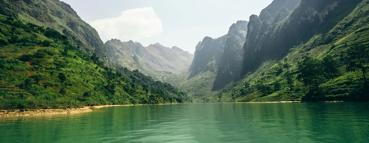 Background 1 | Ha Giang Nomad